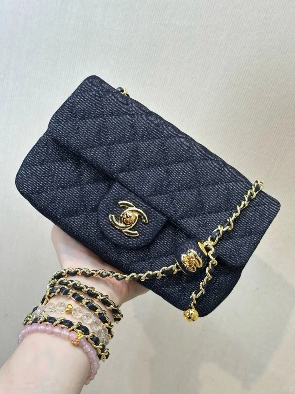 Classic CHANEL Bags: A Stylish and Versatile Choice for Elegance